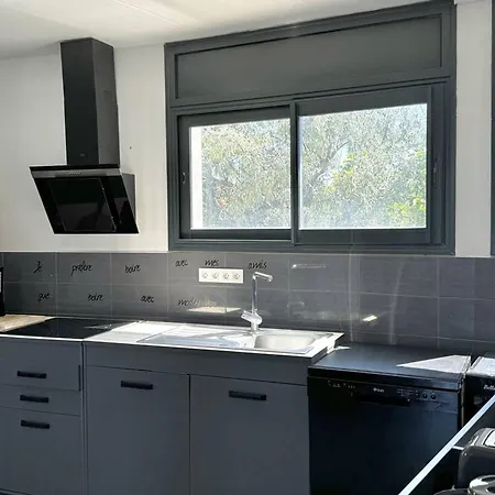 Apartament Cocooning Proche Avec Parking - Fr-1-529-312 *